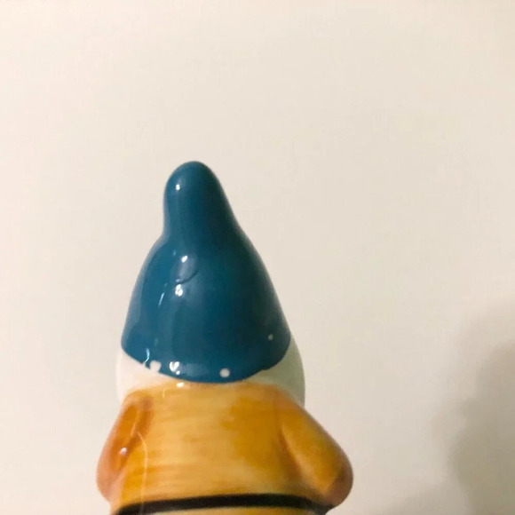 Vintage Bashful Figurine Snow White Dwarfs Disney  Japan 2.5 Inch Tall Figure - Picture 12 of 15